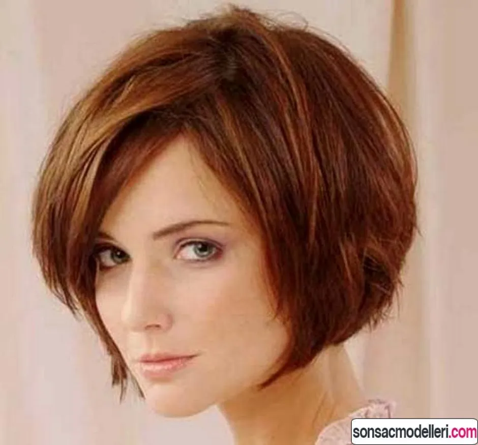 Градуированный боб без челки. Градуированный Боб. Боб Каскад. Стрижка layered short Bob. Стрижка каре Bob Kaskad.