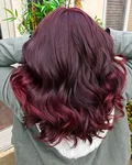 Красно фиолетовый цвет волос фото