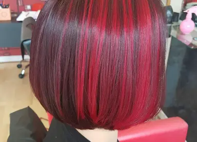 Красное мелирование на темные волосы фото