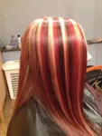Красное мелирование на темные волосы фото