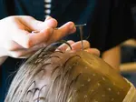 Мелирование волос шапочка фото