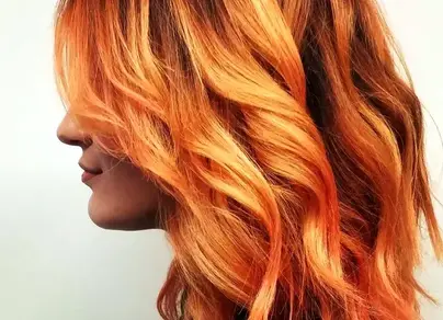 Мелирование рыжими прядями на русые волосы фото