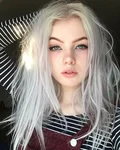 Фотка девушки с белыми волосами