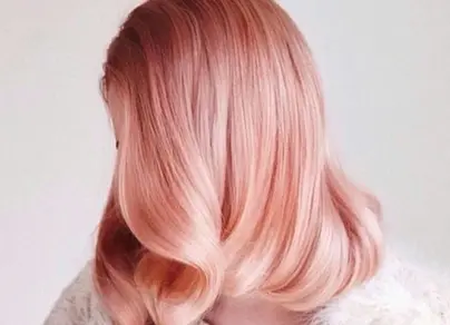 Розовый блонд цвет волос фото