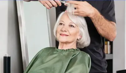 Фото женщин 60 лет с длинными волосами