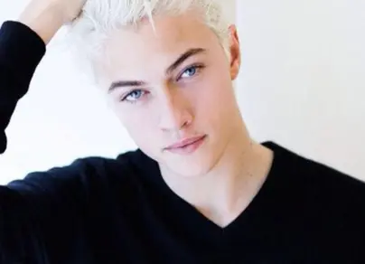 Фото мальчика с белыми волосами