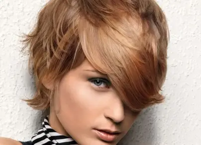 Карамельный цвет волос короткая стрижка фото