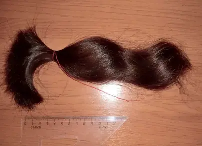 Фотка отрезанных волос