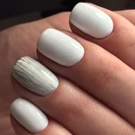 Фото белых ногтей с дизайном