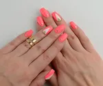 Коралловый цвет фото ногтей